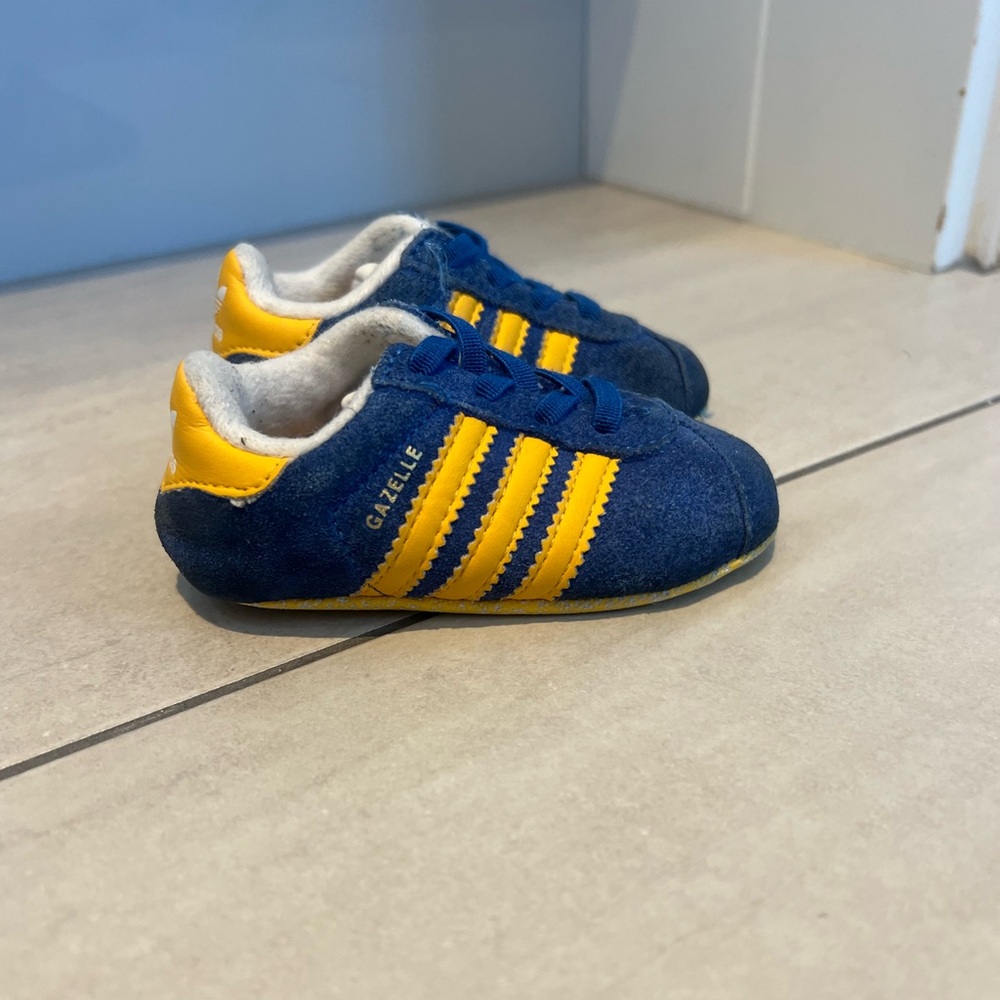 The cutest baby Gazelle shoes! Size 2C